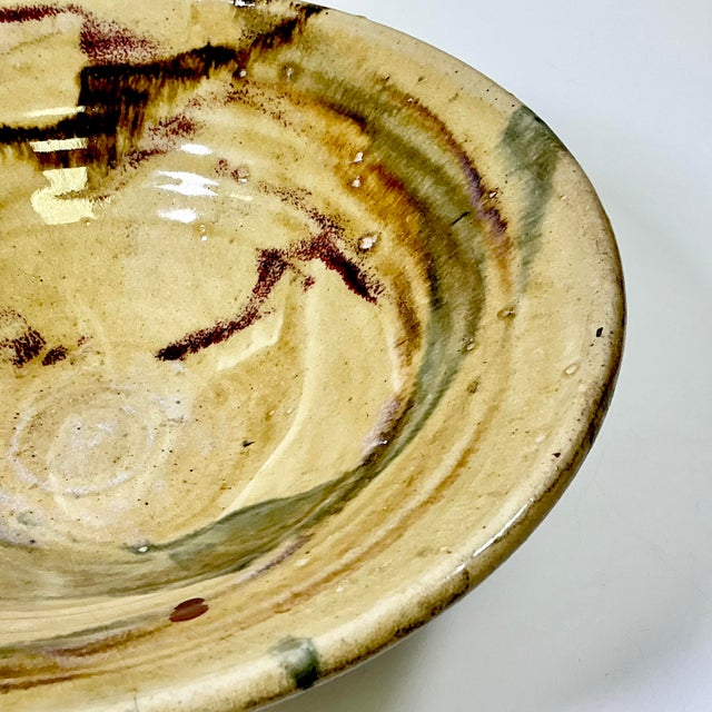 1970s Vintage Boho Chic Americana Folk Art Studio Pottery Decorative Bowl. For Sale - Image 9 of 12