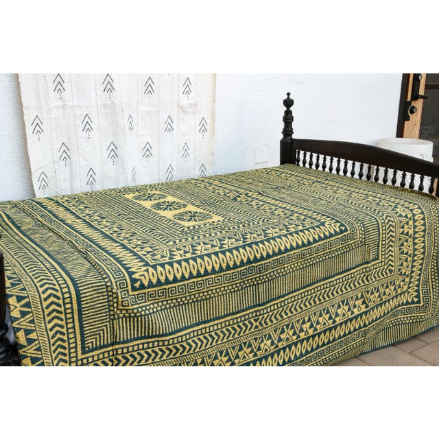 Lime Sunburst Spiral Block Print Cotton Bedcover For Sale - Image 8 of 9