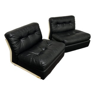 Circa 1970 Original Black Leather Amanta Lounge Chairs by Mario Bellini for C&b Italia For Sale
