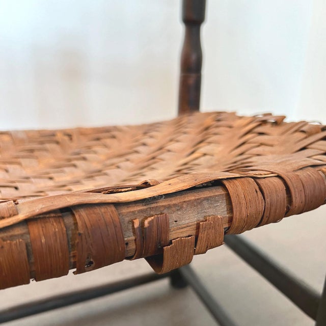 Late 18th Century New England Carver Chair For Sale In New York - Image 6 of 8