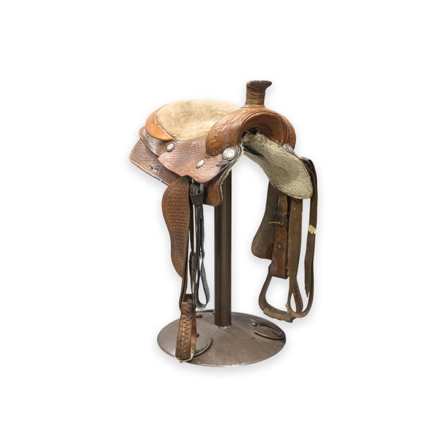 Brown Contemporary Custom Made Whiskey Barrel Pub Table With 4 Horse Saddle Stools For Sale - Image 8 of 14