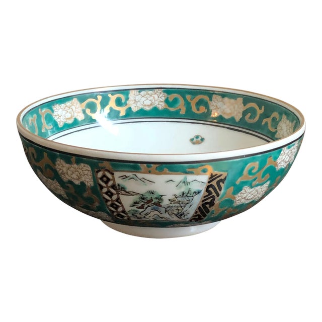 Vintage Hand-Painted Japanese Porcelain Imari Bowl For Sale