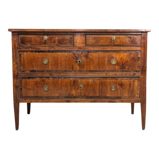Italian Neoclassical Period 18th Century Walnut Commode with Four Drawers For Sale