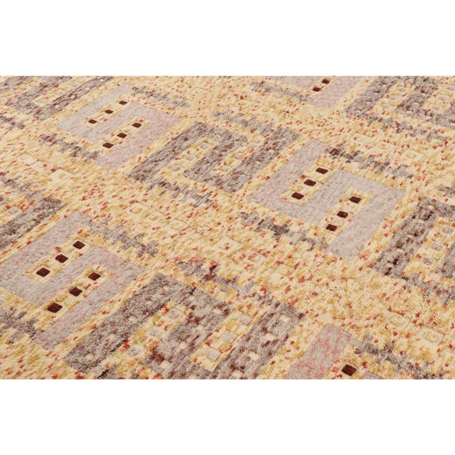 Late 20th Century Rug & Kilim’s Scandinavian-Inspired Geometric Golden-Yellow Gray Wool Rug For Sale - Image 5 of 7