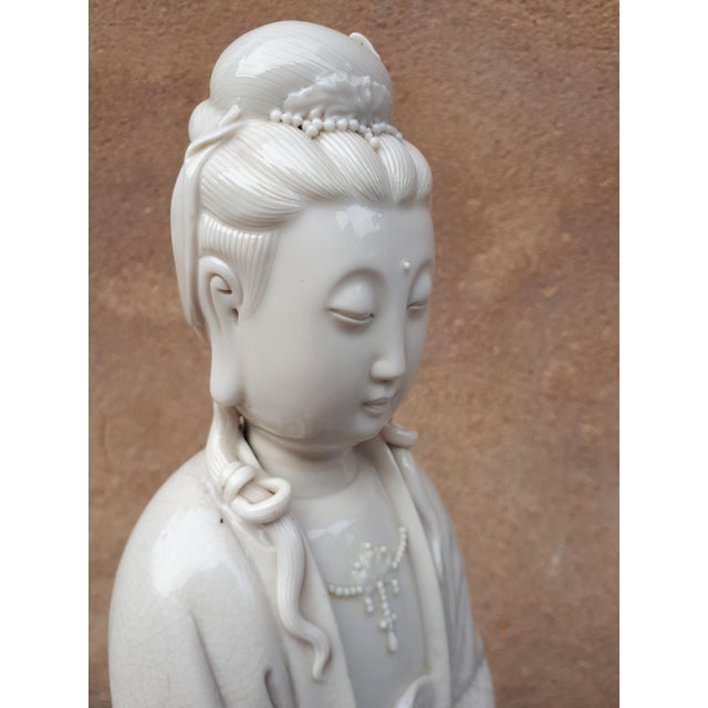 Qing Dynasty Chinese Artist, White Guanyin Sculpture, 1890s, Porcelain For Sale - Image 10 of 18