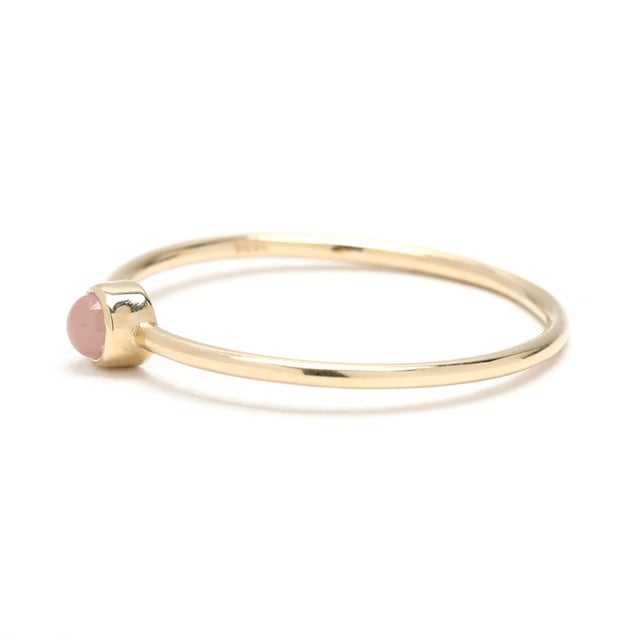 Rose Quartz Thin Band Ring, 14k Yellow Gold, Size 8.75 For Sale - Image 4 of 6