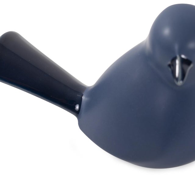 The matte finish adds a subtle sophistication, while the glossy tail brings a touch of vibrancy. Perfect as a standalone...