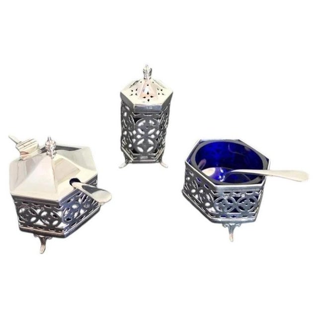 Antique Sterling Silver Three-Piece Cruet Set, Birmingham, 1926, Set of 3 For Sale - Image 18 of 18