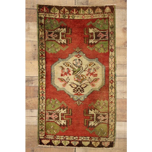 Red Vintage Turkish Yastik Rug - 01'10 X 04'03 For Sale - Image 8 of 8