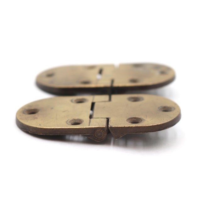 Traditional Pair of Vintage Oblong Brass Ice Box Hinges For Sale - Image 3 of 4