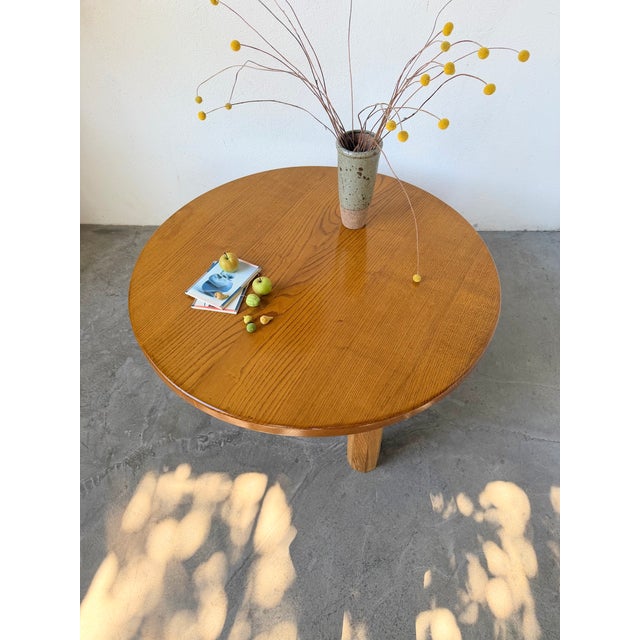 Vintage Round Tripod Coffee Table in Oak, 1950 For Sale - Image 8 of 18