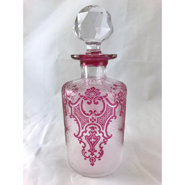 Art Nouveau 1900's Val St Lambert Cameo Acid Etched Cranberry Cut to Clear Cologne Bottle Signed For Sale - Image 3 of 9