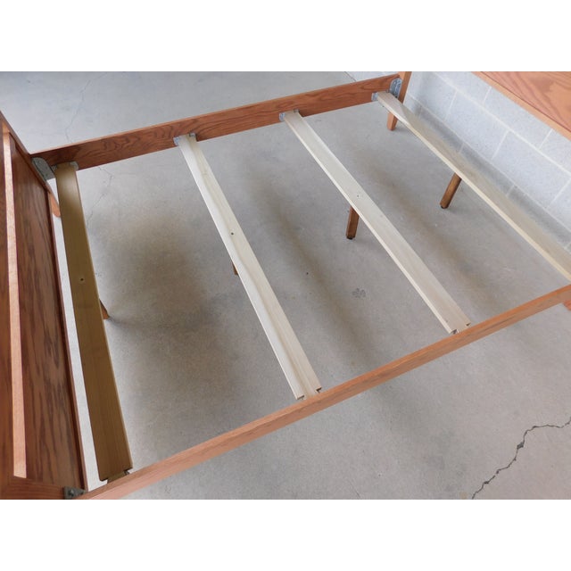 Mission Daniel's Amish Modern Shaker Style Mission Oak Queen Size Bed For Sale - Image 3 of 12
