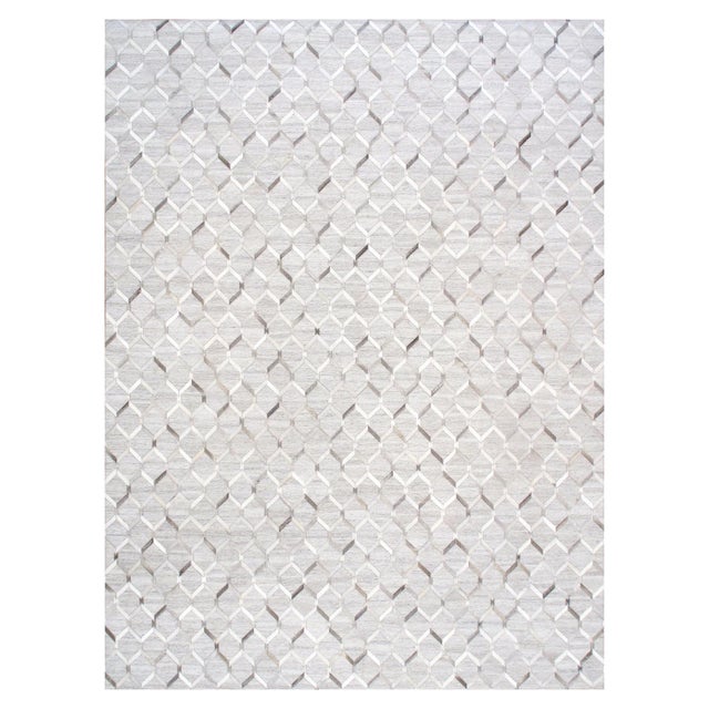 Animal Skin Galaxy Cowhide & Sari Silk Silver Area Rug, 4' 0'' X 6' 0'' For Sale - Image 7 of 7