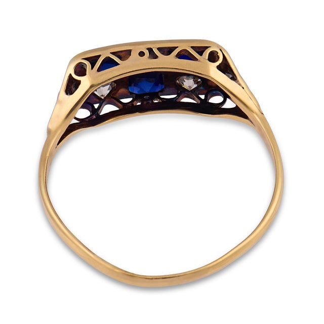 1910s Edwardian Synthetic Sapphire Diamond 18k Yellow Gold Checkerboard Ring, Size 6.25 For Sale In Los Angeles - Image 6 of 6