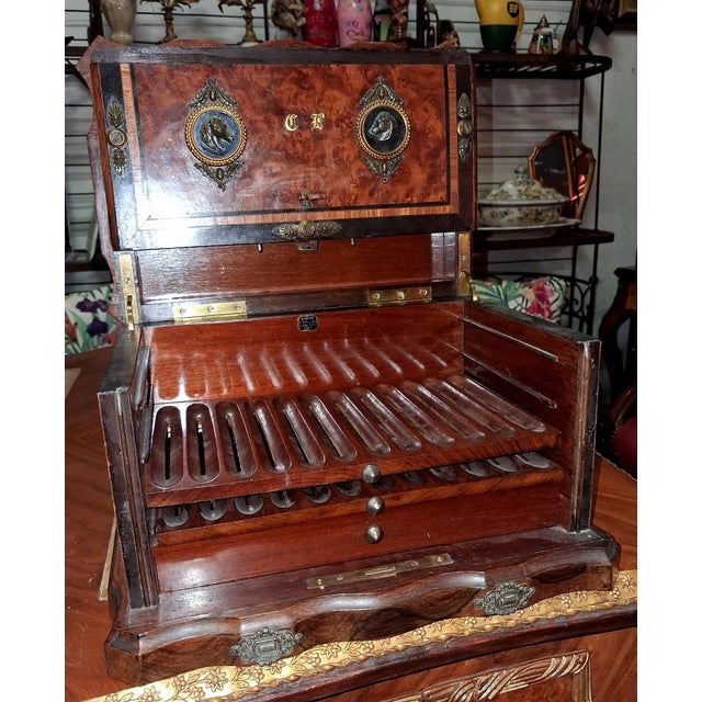 Cigar Case in Burl Wood and Decorative Bronze For Sale - Image 3 of 9