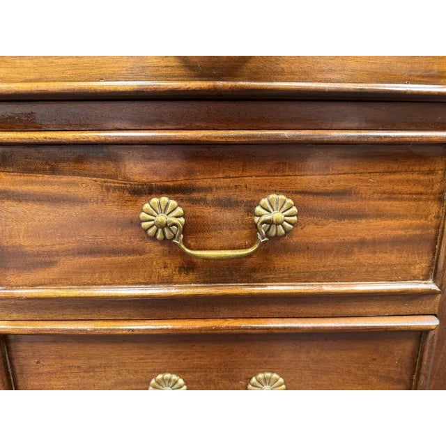 English Chesterfield Desk in Teak For Sale - Image 14 of 18