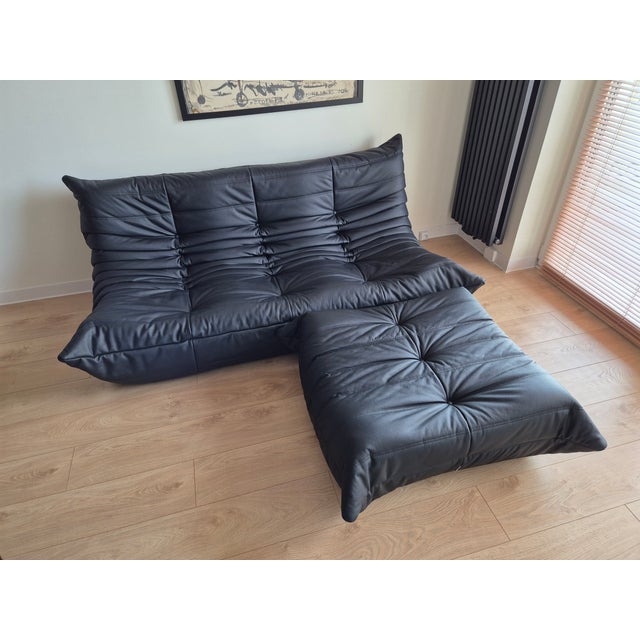 Togo Sofa with Pouf in Black Leather by Michel Ducaroy for Ligne Roset, Set of 2 For Sale - Image 5 of 12
