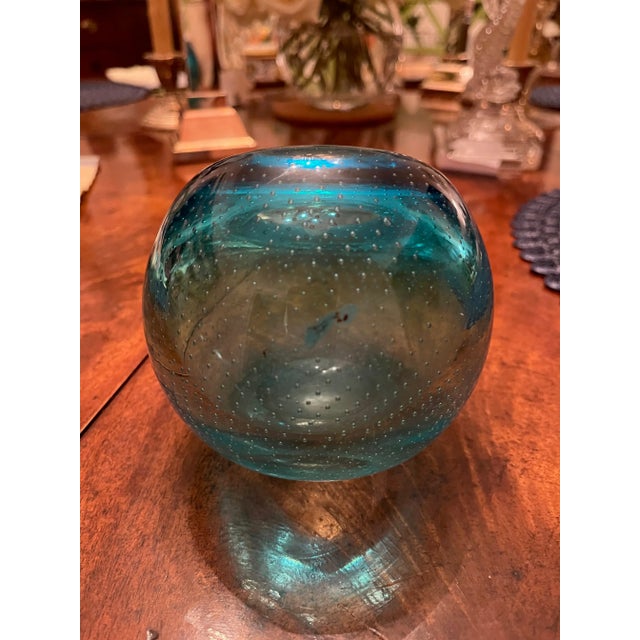 Mid-Century Modern 1950s Cerulean Blue Cannonball Controlled Bubble Murano "Attributed" Ashtray For Sale - Image 3 of 5