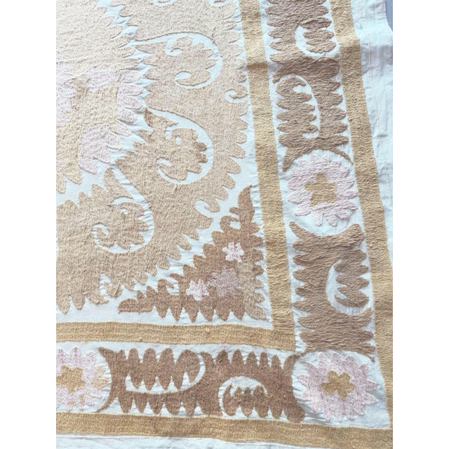 1970s Neutral Tan Suzani From Bukhara - 4'9'' X 4'11'' For Sale - Image 4 of 9