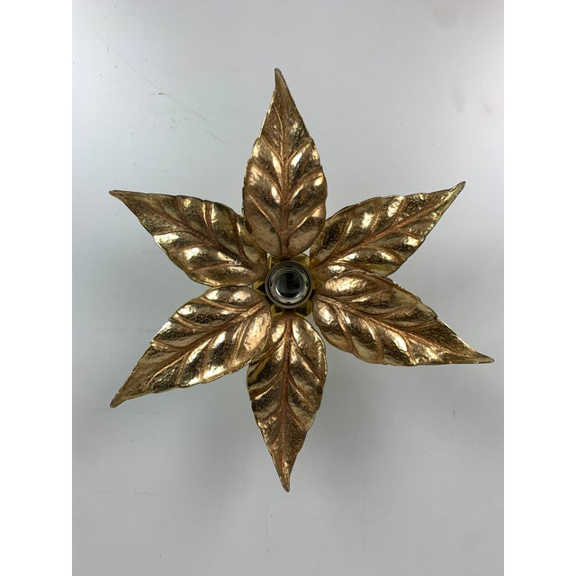 1970s Florentine Brass Floral Wall Sconce by Willy Daro for Massive Lighting, 1970s For Sale - Image 5 of 8