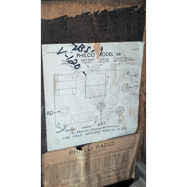 Vintage Philco Tombstone Tube Radio Lyre Shaped 1935 For Sale In Los Angeles - Image 6 of 6