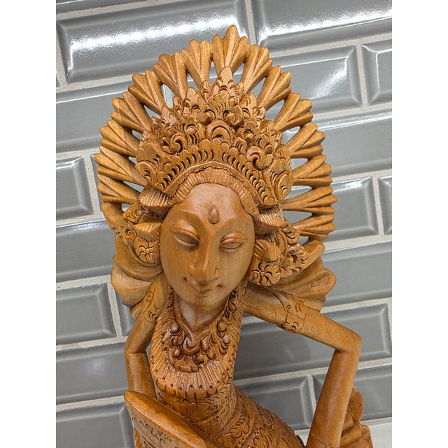 Wood Mid-Century Balinese Art Deco Seated Janger Dancer With Fan Sculpture For Sale - Image 7 of 10