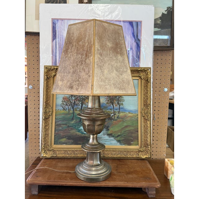 Vintage Neoclassical Style Table Lamp With Classic Urn Shape Base For Sale - Image 4 of 9