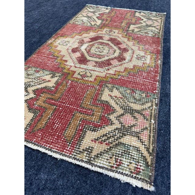 Early 21st Century Turkish Yastik Rug 1'6" x 2'8" For Sale - Image 5 of 5