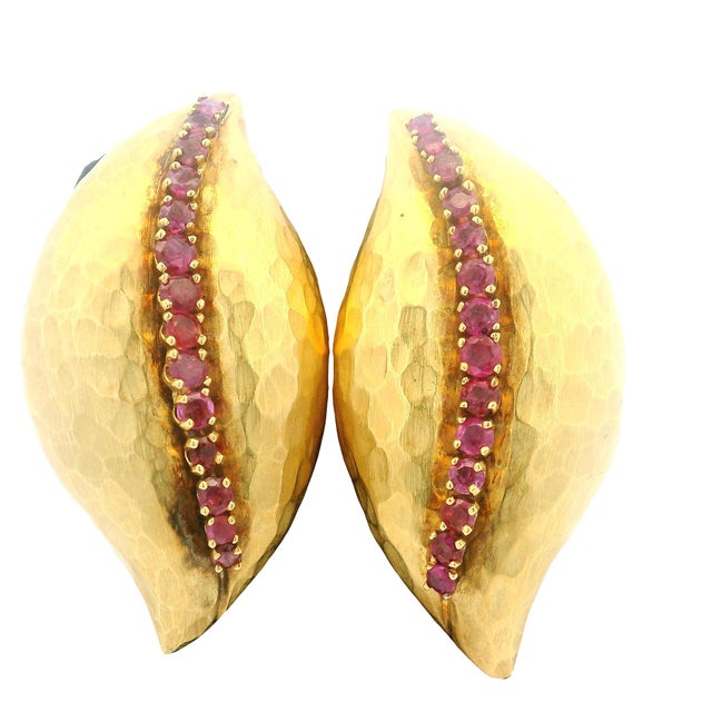 1980s Italian Forza 18k Hammered Gold and Ruby Ear Clips, Pair For Sale - Image 18 of 18