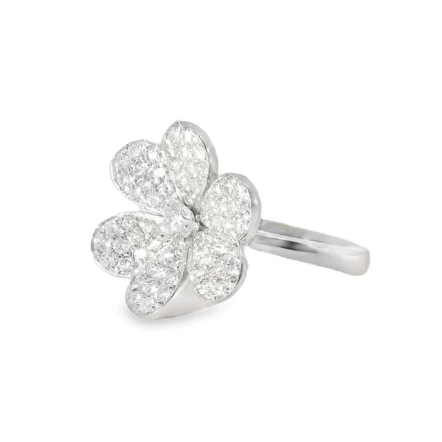 Art Deco Late 20th Century 14K White Gold Pave Diamond Flower Ring, Size 7 For Sale - Image 3 of 3