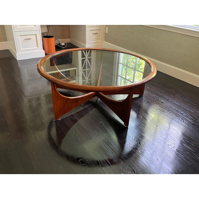 Hickory Chair Modern Round Glass Coffee Table For Sale In Boston - Image 6 of 6