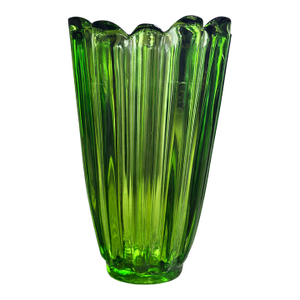 Mid 20th Century Emerald Green Ruffled Art Glass Vase – 7.5” Tall