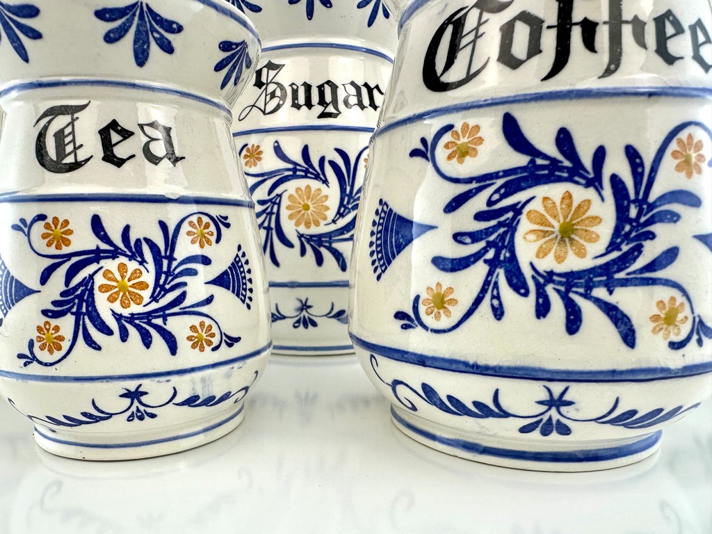 Old Blue Castle日本製ブルーアンドホワイトのテーブルウェアシリーズ Vintage Royal Sealy Japan Blue and White Canister Set, Cookie