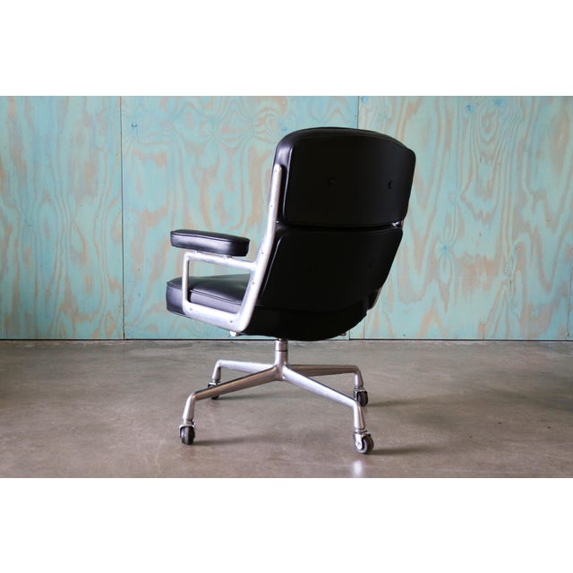 1980s Charles Eames for Herman Miller Timelife Chair Aluminum Black Leather For Sale - Image 4 of 9
