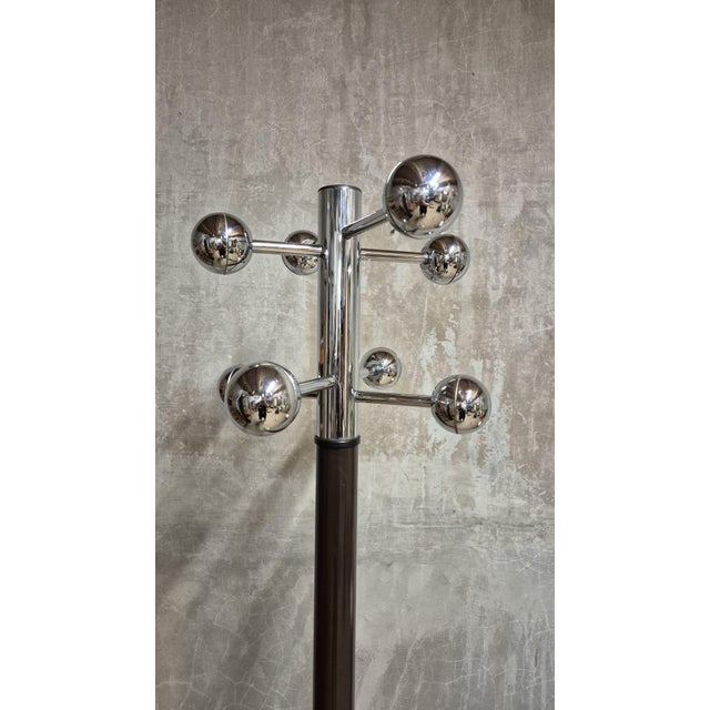 1940s Vintage Coat Rack with Umbrella Stand in Chrome-Plated Metal and Wood, 1940s For Sale - Image 5 of 9