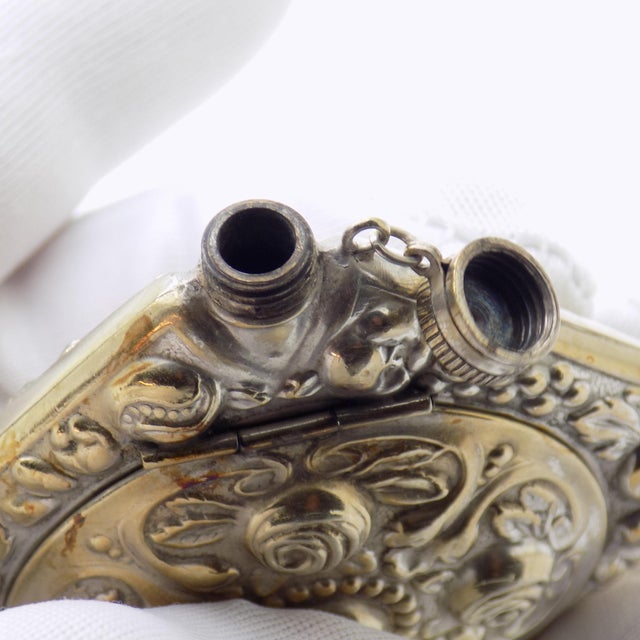 Silver Vintage Italian Handmade Genuine Silver Pill Snuff Trinket Box, 1950s For Sale - Image 8 of 13