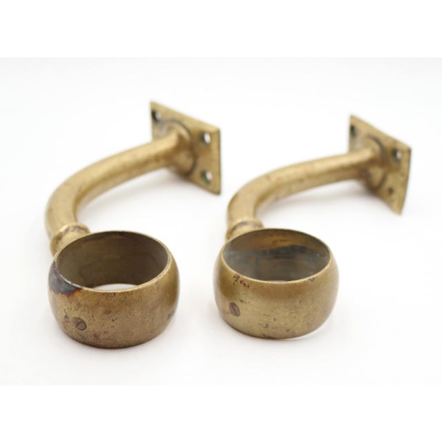 Traditional Pair of Reclaimed Brass Upright Bar Mount Rail Brackets For Sale - Image 3 of 6