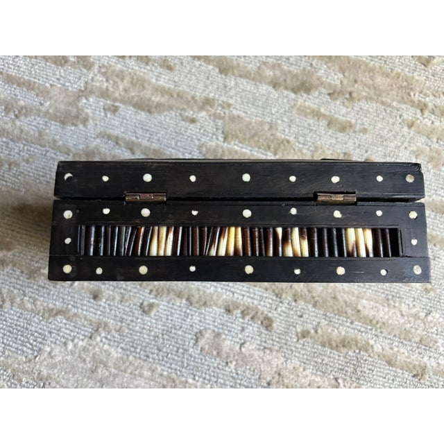 Anglo-Indian Porcupine Quill Trinket Box For Sale - Image 4 of 11