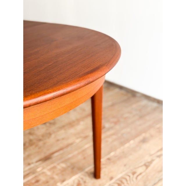 Round Extendable Teak Dining Table from Sigh & Søns Møbelfabrik For Sale - Image 17 of 18