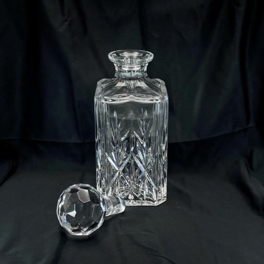 Late 20th Century Tiffany & Co. "Sybil" Square Crystal Decanter With Faceted Stopper (Vintage 1980s/90s Signed, With Original Label) For Sale - Image 5 of 18