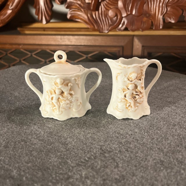 Vintage Lefton Petite Sugar & Creamer Cherub Motif- 2 Pieces For Sale - Image 10 of 11