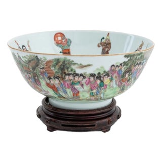 Chinese Famille Rose Porcelain Bowl For Sale