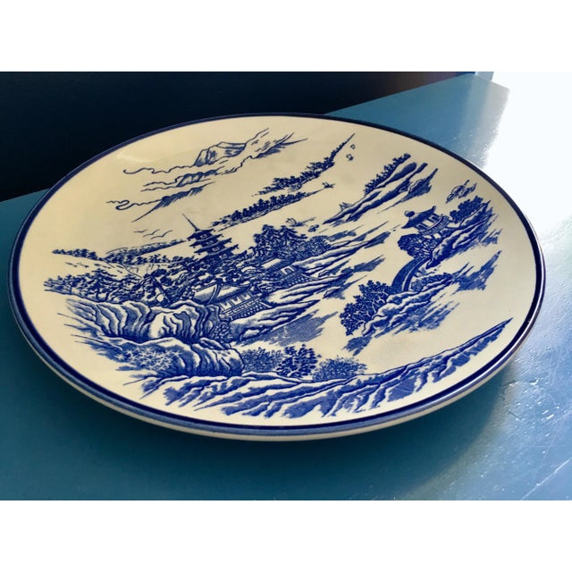 1980s Vintage Chinoiserie Ceramic Plate For Sale - Image 4 of 10