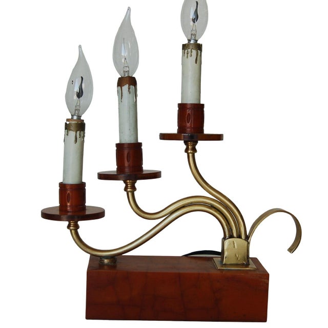 1930s Pair of Hollywood Regency Three Candle Bakelite and Brass Table Lamps For Sale - Image 5 of 7