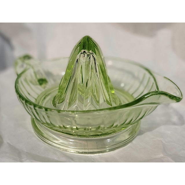 Anchor Hocking 1940s Vaseline Glass Citrus Juicer For Sale - Image 4 of 4