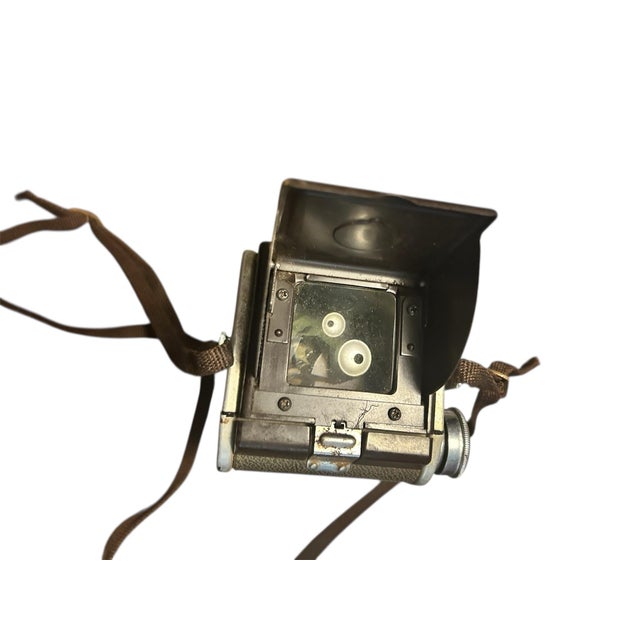 1950s Vintage Decorative Camera Collection Circa Early 50s & 60s. Yashika 35 Mm With Wizards Lense & Original Case, Polaroid Land Camera, Kodak Duaflex IV For Sale - Image 5 of 8