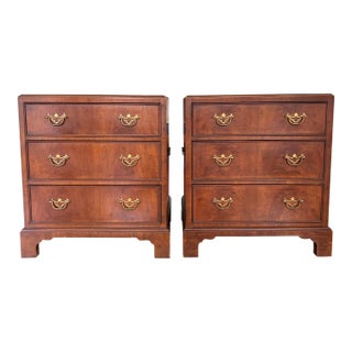 Pair Vintage Henredon Mahogany Night Stands For Sale