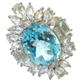 Bochic “Orient” Art Deco Blue Topaz and White Topaz Set 18K Gold&Silver, Size 7 For Sale