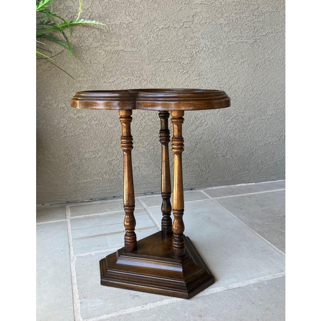 Mid 20th-Century Cricket-Style Trefoil Top Pedestal Base Accent Table For Sale - Image 4 of 18